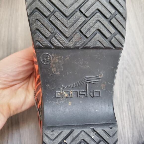 Dansko Professional Clogs Womens Size 11 EU 42 Orange Black Floral Patent Nurse - Picture 5 of 10